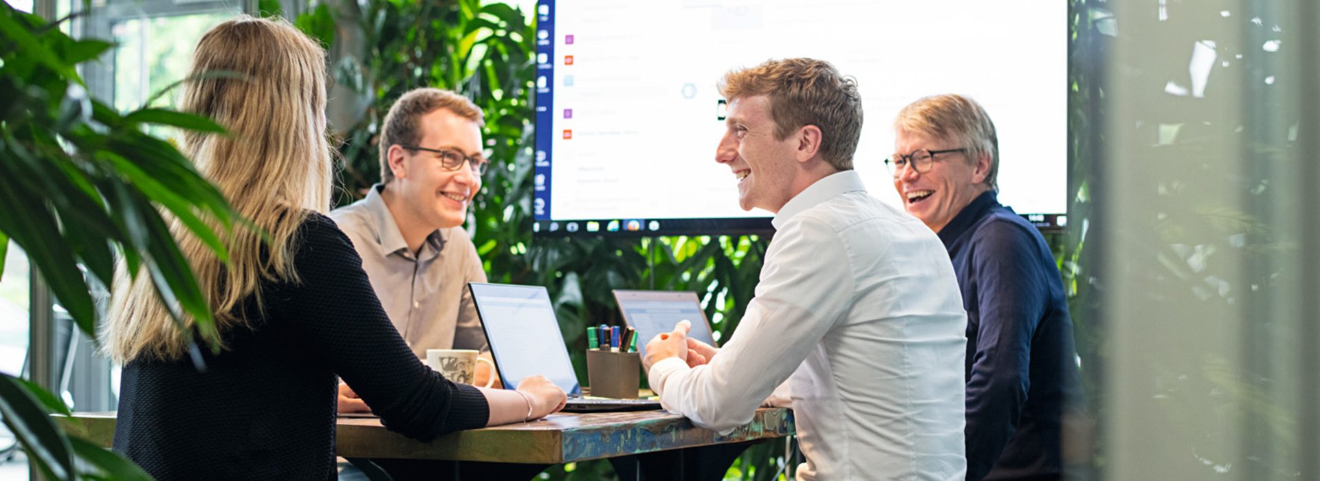 Claas_Header_Wirtschaftsinformatik